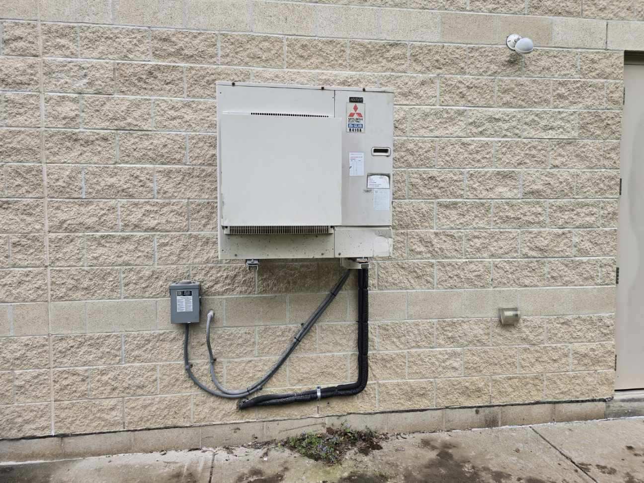 Mitsubishi HVAC Service — Aurora OH — PDR Comfort Systems PDR Comfort Systems commercial and residential Mitsubishi HVAC service for Aurora, OH — Northeast Ohio heating and cooling contractor.